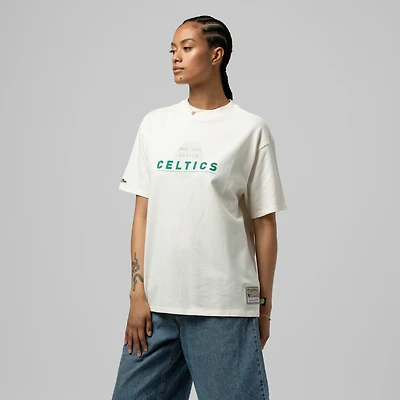 T-shirt boyfriend crème Mitchell & Ness Boston Celtics pour femme