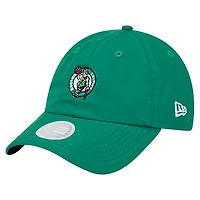 Casquette New Era Kelly Green Boston Celtics 9FORTY pour femme, style flex queue de cheval.