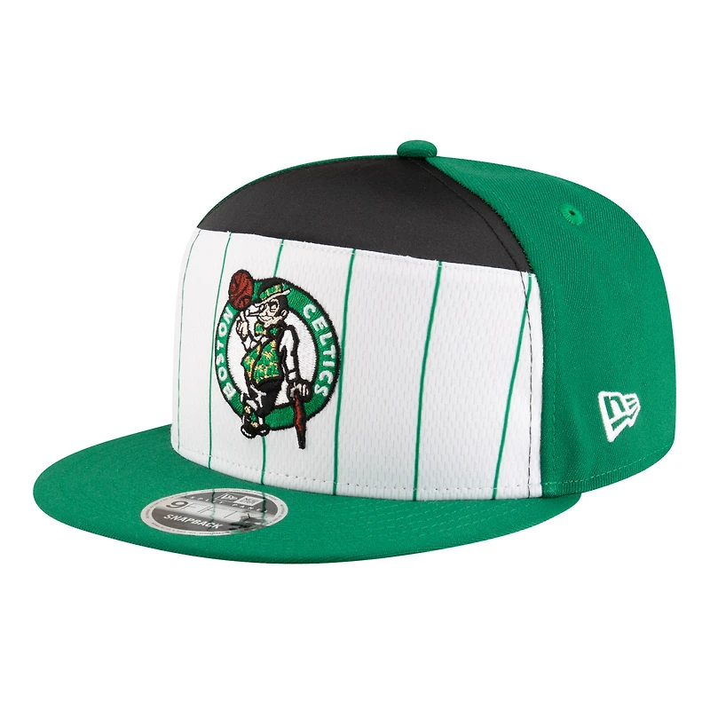 Casquette snapback New Era 9FIFTY blanche/vert Kelly Boston Celtics 2025 NBA Tip Off Split Panel pour jeunes