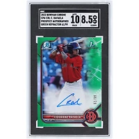 Carte autographiée par Ceddanne Rafaela des Red Sox de Boston, édition 2022, Bowman Chrome Green Refractor Prospect Auto. Numéro CPA-CRL : 61/99. Authentifiée par SGC (note : 8,5/10).