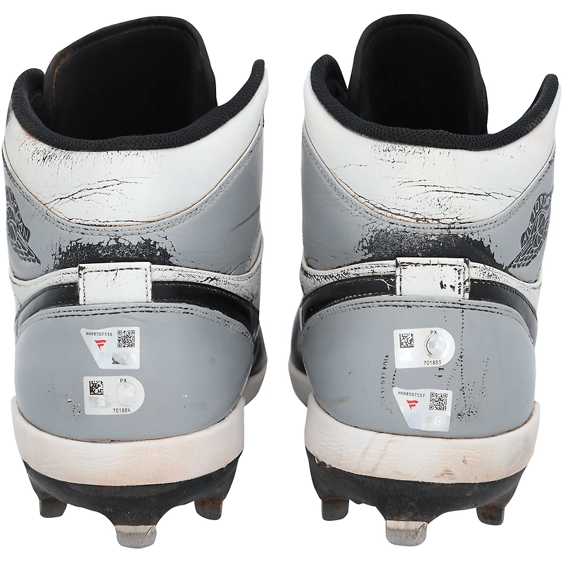 Chaussures Jordan Brand blanches/noires dédicacées par Jarren Duran des Red Sox de Boston lors de la saison 2024 de la MLB