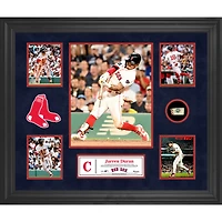 Collage encadré de 5 photos de Jarren Duran des Red Sox de Boston avec un morceau de ballon utilisé lors du match