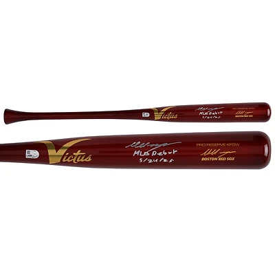 Bâton Victus Game Model autographié par Marcelo Mayer des Red Sox de Boston avec inscription « Débuts en MLB le 24/05/26 ».
