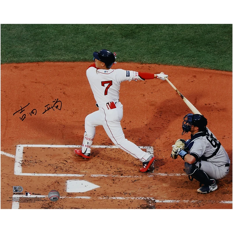 Photo dédicacée par Masataka Yoshida, joueur des Red Sox de Boston, en maillot blanc (40 x 50 cm) - Signature en kanji