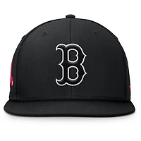 Men's Fanatics Black Boston Red Sox Walk-Off Bullpen Snapback Hat