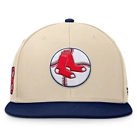 Casquette snapback Bounder Fanatics pour homme, couleur naturelle/bleu marine, collection Cooperstown des Red Sox de Boston
