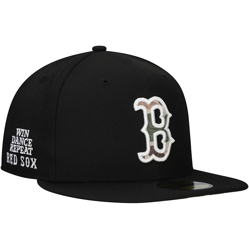 Casquette ajustée 59FIFTY sous-visière camouflage Troop Chant Camo New Era pour hommes, noire, Boston Red Sox