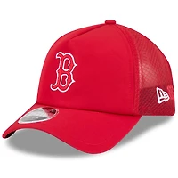 Men's New Era Red Boston Sox 2026 Batting Practice Apex 9FORTY Adjustable Trucker Hat