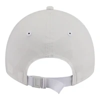 Casquette New Era blanche Boston Red Sox pour homme, style classique décontracté et ajustable en tissu ripstop.