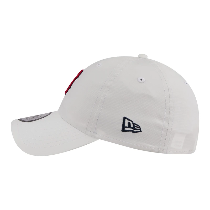 Casquette New Era blanche Boston Red Sox pour homme, style classique décontracté et ajustable en tissu ripstop.