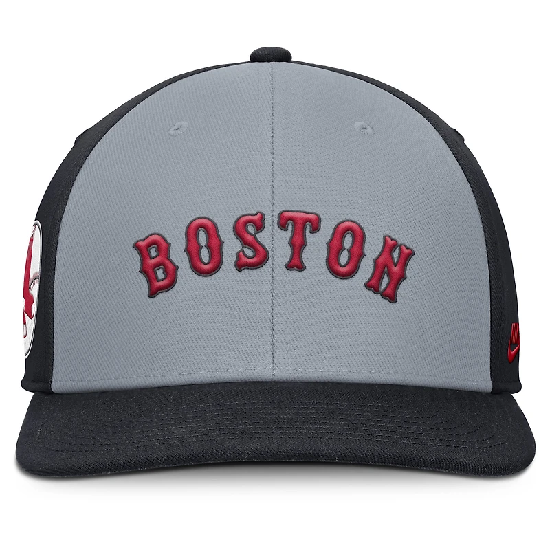 Men's Nike Navy/Red Boston Red Sox Pro Performance Snapback Hat
