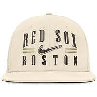 Casquette ajustée Nike True Dri-FIT AeroBill pour homme, couleur naturelle, Boston Red Sox