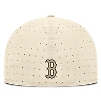 Casquette ajustée Nike True Dri-FIT AeroBill pour homme, couleur naturelle, Boston Red Sox