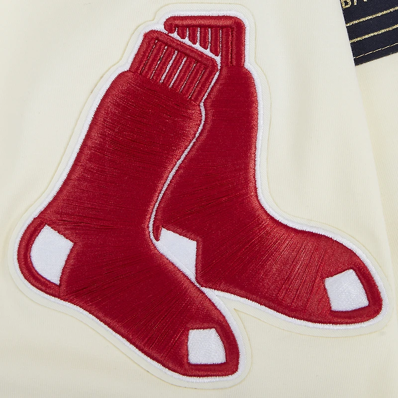 T-shirt avec badge de membre du club des Red Sox Boston Pro Standard crème pour hommes