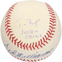 Balle de baseball autographiée par Tom Brady et Ted Williams avec l'inscription « Boston Strong