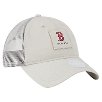 Casquette ajustable 9TWENTY à point carré beige clair des Boston Red Sox de New Era pour femme