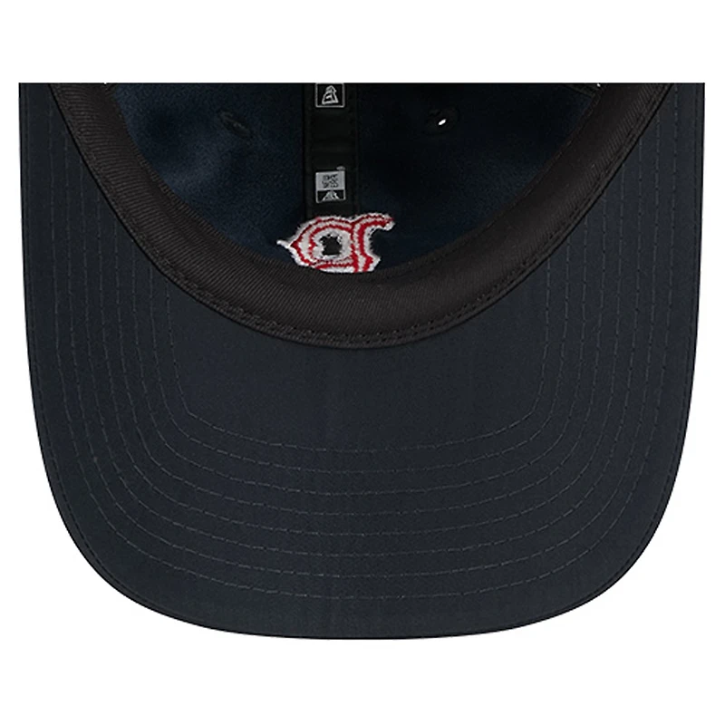 Casquette New Era 9FORTY Flex bleu marine pour femme avec queue de cheval et logo de l'équipe des Red Sox de Boston