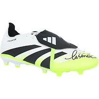 Crampons de football adidas Predator blancs autographiés par Casemiro, équipe nationale du Brésil