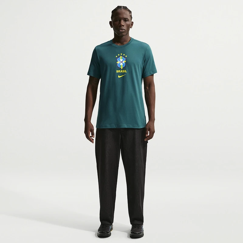 T-shirt Nike blanc pour homme avec l'écusson de l'équipe nationale du Brésil