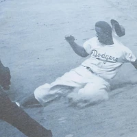 Mitchell & Ness Jackie Robinson Brooklyn Dodgers Cooperstown Collection Highlight T-shirt graphique de joueur sublimé pour hommes