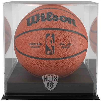 Vitrine de présentation de basket-ball avec logo de l'équipe de base noire des Brooklyn Nets et dos en miroir