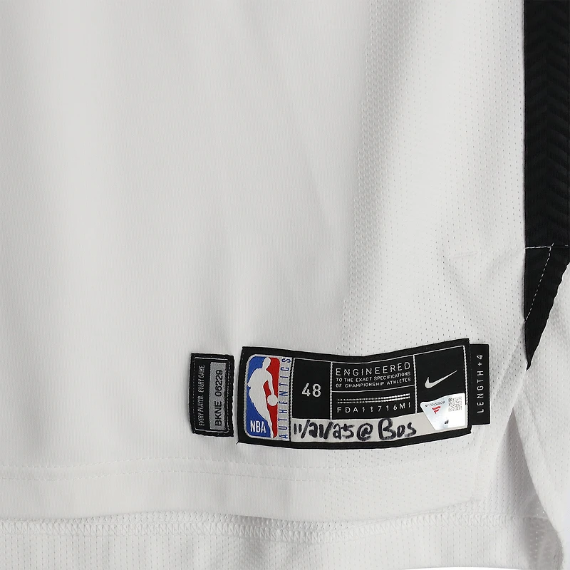 Maillot blanc Nike porté par Drake Powell (Brooklyn Nets) lors du match n°4 contre les Boston Celtics le 21 novembre 2025 - Taille 48+4