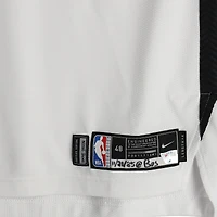 Maillot blanc Nike porté par Drake Powell (Brooklyn Nets) lors du match n°4 contre les Boston Celtics le 21 novembre 2025 - Taille 48+4