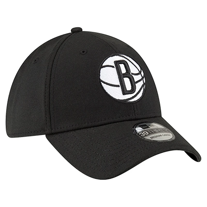 Men's New Era Black Brooklyn Nets Logo 39THIRTY Flex Hat