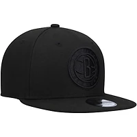 Men's New Era Brooklyn Nets Black On Black 9FIFTY Snapback Hat