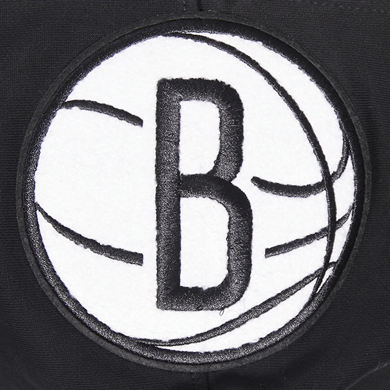 Sweat à capuche noir Pro Standard pour homme avec code régional des Brooklyn Nets