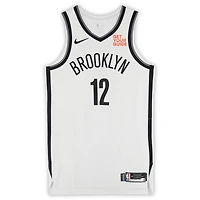 Maillot Nike blanc n° 12 des Brooklyn Nets de Tosan Evbuomwan, utilisé lors du match contre les Houston Rockets le 1er février 2025 - Taille 48+4