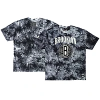 T-shirt unisexe NBA x Two Hype Brooklyn Nets Culture & Hoops Tie-Dye noir