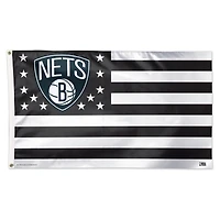 Drapeau de luxe WinCraft Brooklyn Nets 91 x 152 cm (3 pi x 5 pi) à une face, motif étoiles et rayures patriotiques