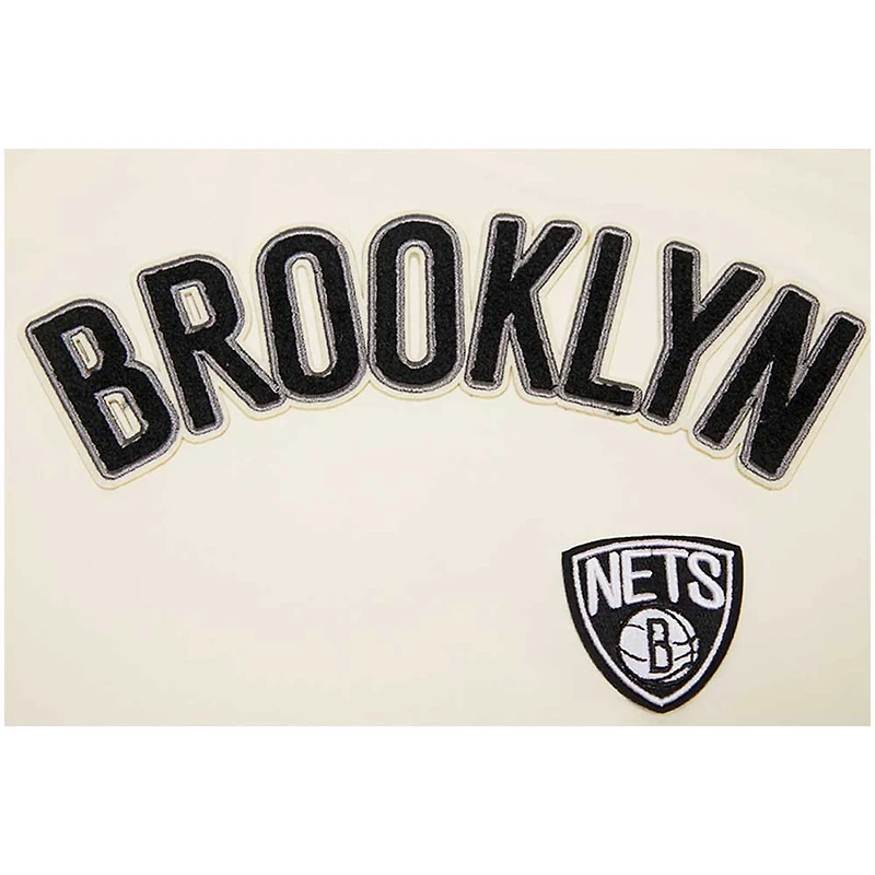 T-shirt court classique rétro crème pour femmes Pro Standard Brooklyn Nets