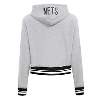 Sweat à capuche court Pro Standard pour femmes, gris chiné, Brooklyn Nets, Script Tail