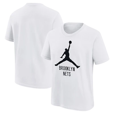 T-shirt Jordan Brand blanc Brooklyn Nets essentiel avec logo Jumpman pour jeune