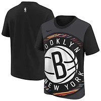 T-shirt Nike Max90 noir Brooklyn Nets City Edition 2025/26 pour jeunes