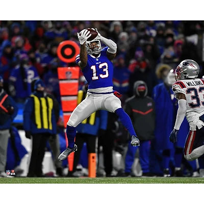 Gabriel Davis Buffalo Bills Unsigned Makes Catch NFC Wild Card Game vs New England Patriots Photograph