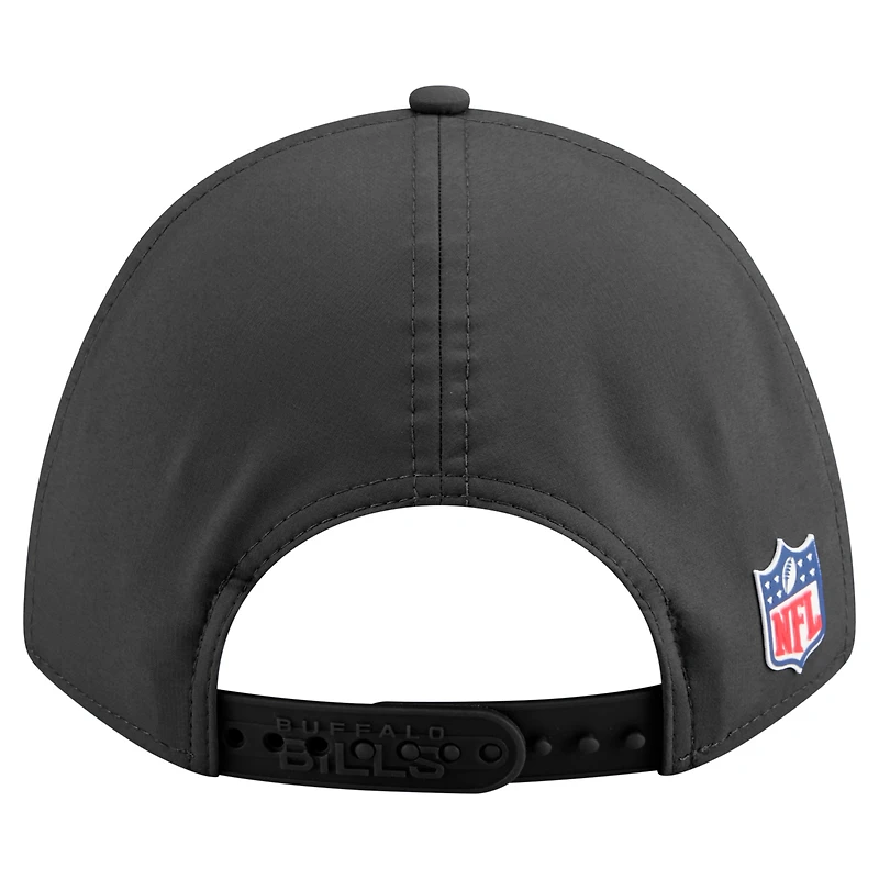 Casquette ajustable New Era Buffalo Bills 2025 Sideline pour homme, couleur anthracite, modèle 9FORTY M-Crown