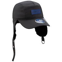 Casquette ajustable Buffalo Bills 2025 Sideline Runner pour homme New Era, couleur charbon, avec oreilles de chien