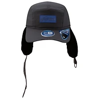 Casquette ajustable Buffalo Bills 2025 Sideline Runner pour homme New Era, couleur charbon, avec oreilles de chien