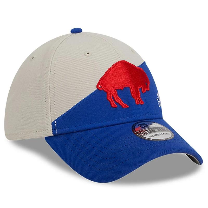 Casquette Flex New Era 2023 Sideline Historic 39THIRTY pour homme, crème/Royal Buffalo Bills