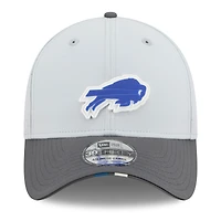 Men's New Era  Gray/Graphite Buffalo Bills 2025 NFL Training Camp 39THIRTY Flex Hat