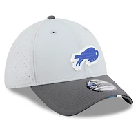 Men's New Era  Gray/Graphite Buffalo Bills 2025 NFL Training Camp 39THIRTY Flex Hat