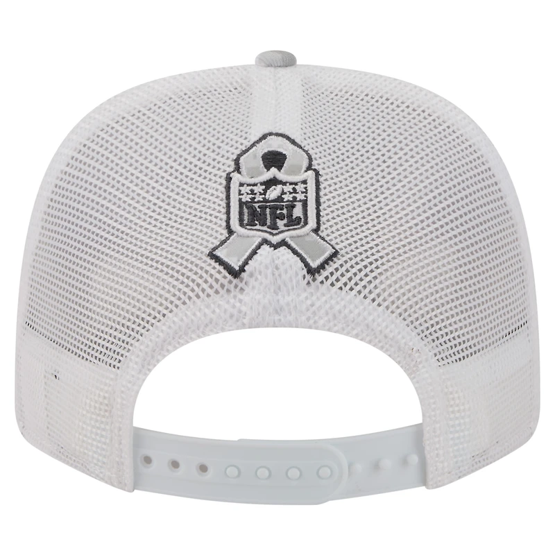 Casquette ajustable New Era grise Buffalo Bills 2025 Salute to Service pour homme (réf. 9SEVENTY)
