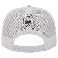 Casquette ajustable New Era grise Buffalo Bills 2025 Salute to Service pour homme (réf. 9SEVENTY)