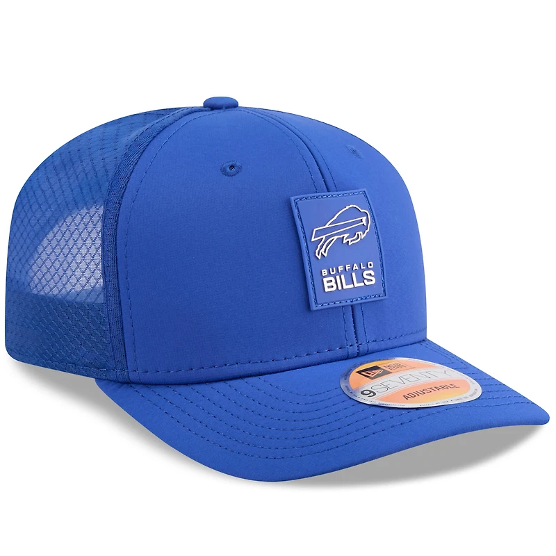 Casquette ajustable New Era Royal Buffalo Bills 2025 Sideline 9SEVENTY pour homme