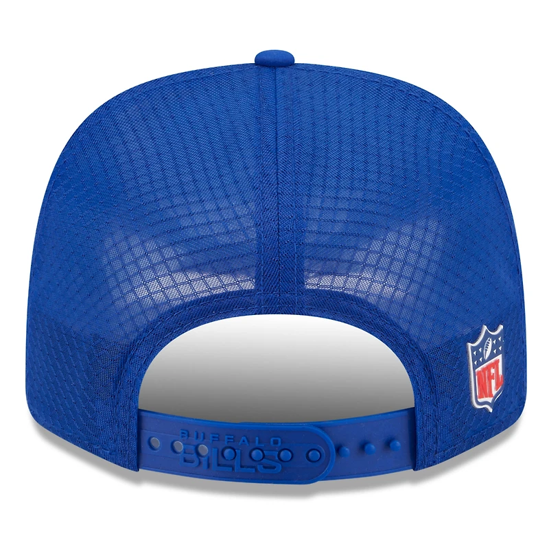 Casquette ajustable New Era Royal Buffalo Bills 2025 Sideline Throwback 9SEVENTY Trucker pour homme