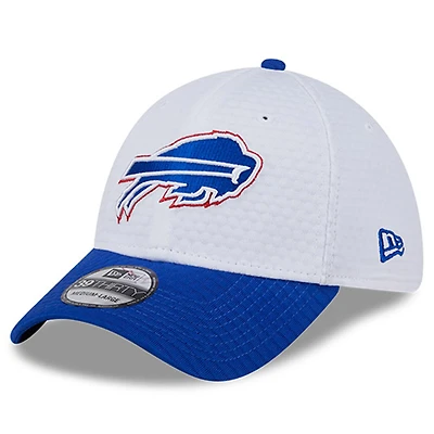 Casquette flexible 39THIRTY New Era pour hommes, blanc/Royal Buffalo Bills 2024 NFL Training Camp