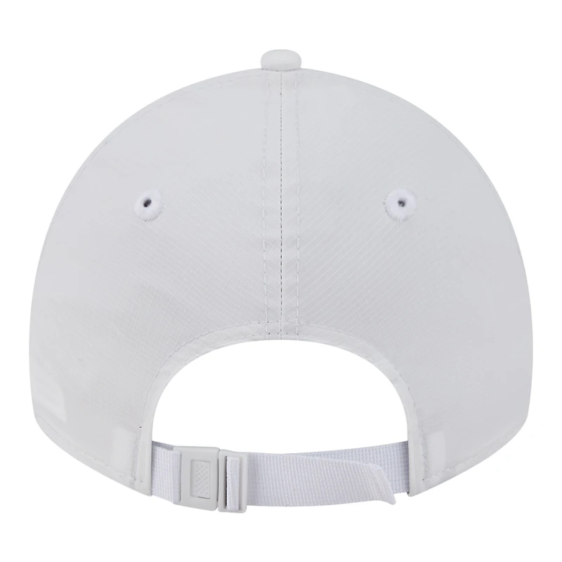 Casquette New Era blanche Buffalo Bills pour homme, modèle classique décontracté et ajustable en tissu ripstop.